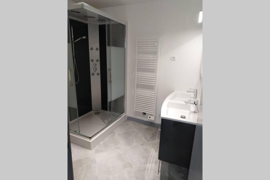 Maison De 2 A 8 Personnes 5 Chambres Portbail Exteriér fotografie